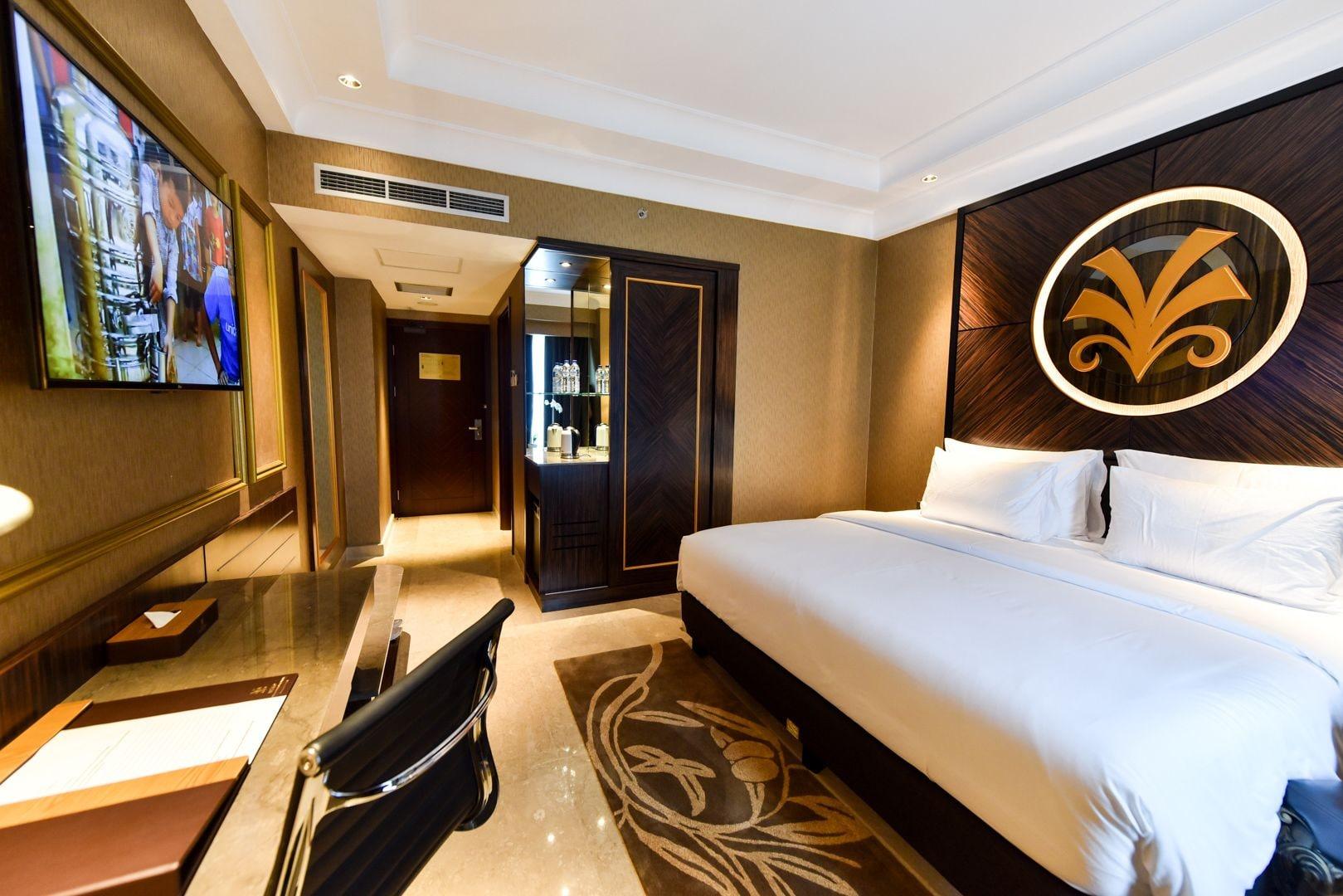 Myko Hotel & Convention Center Makassar Esterno foto