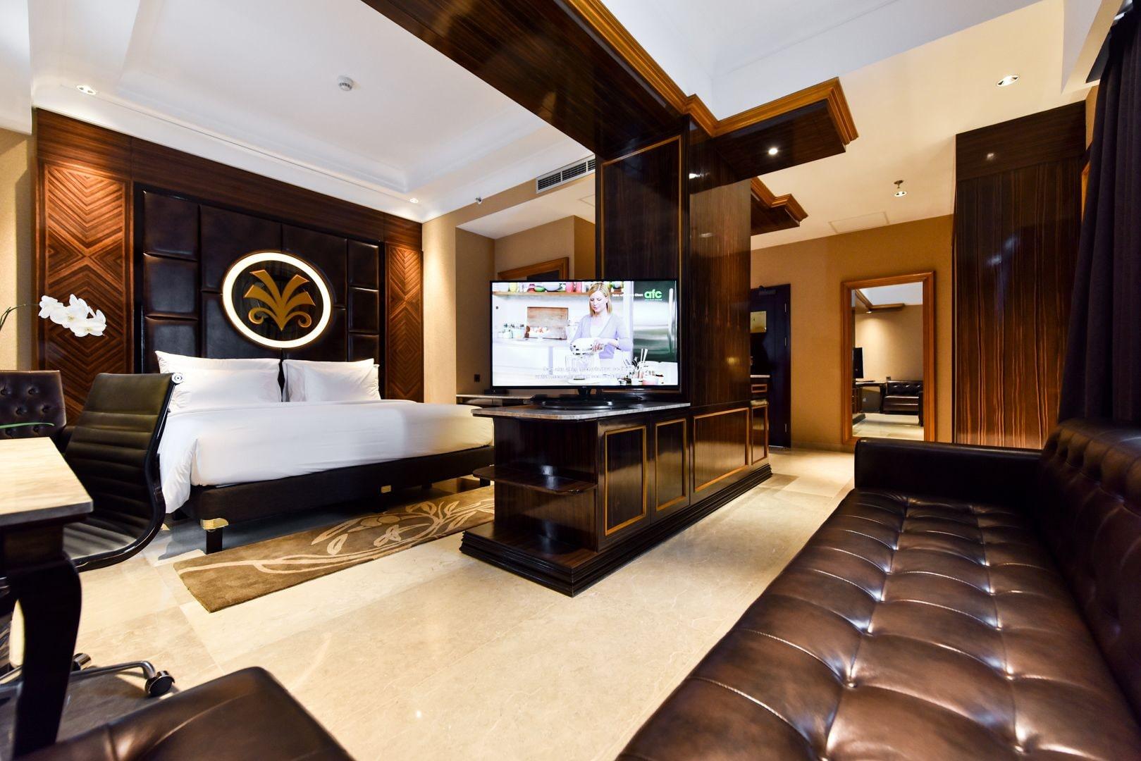 Myko Hotel & Convention Center Makassar Esterno foto