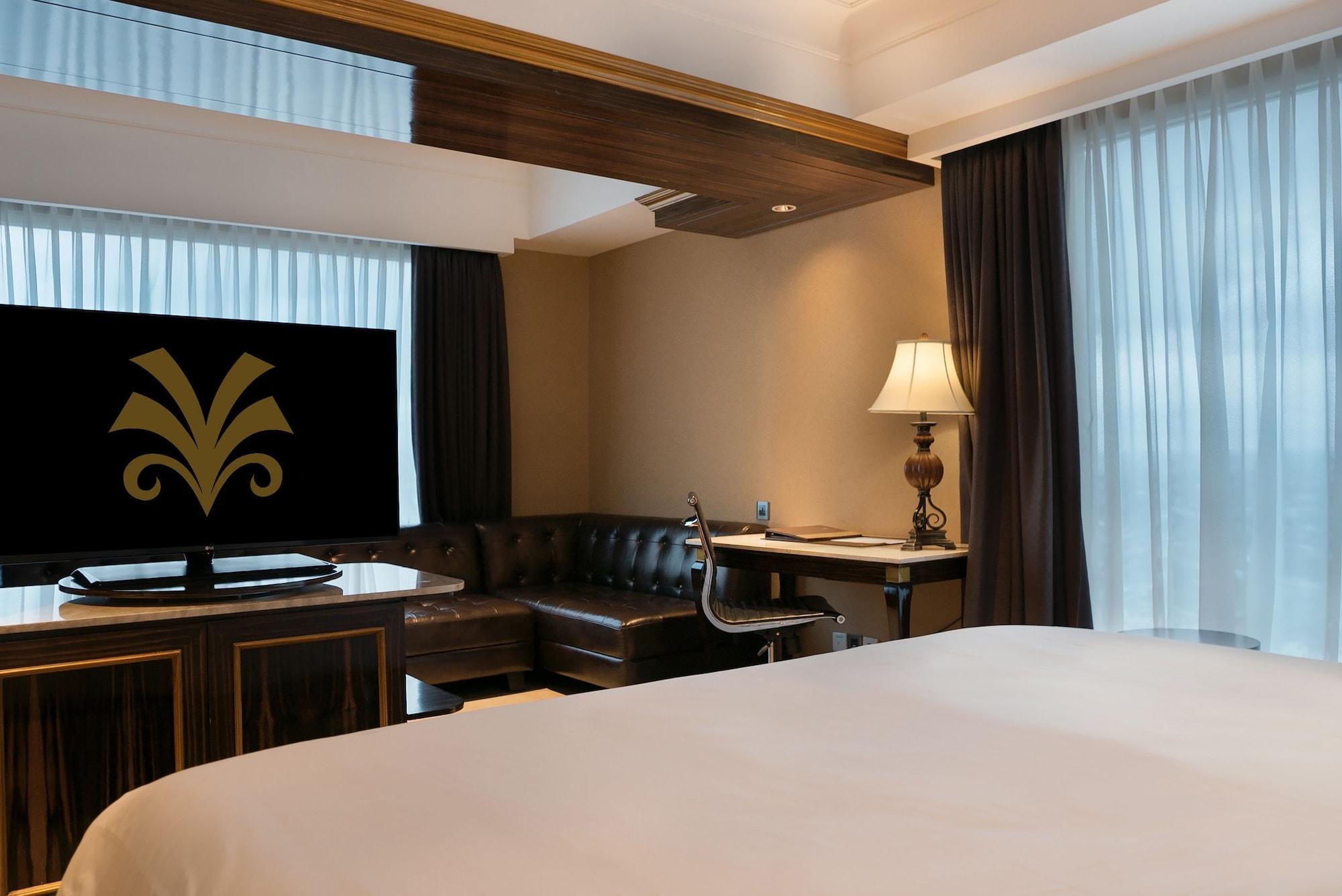 Myko Hotel & Convention Center Makassar Esterno foto