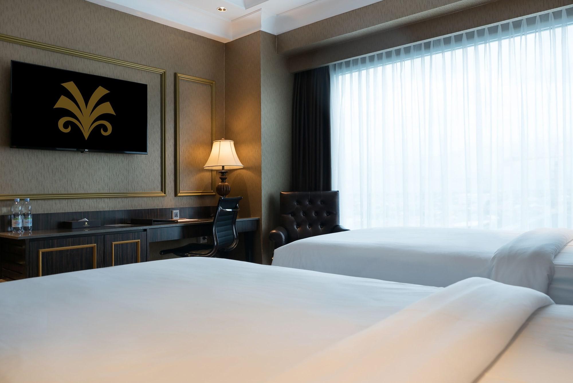 Myko Hotel & Convention Center Makassar Esterno foto