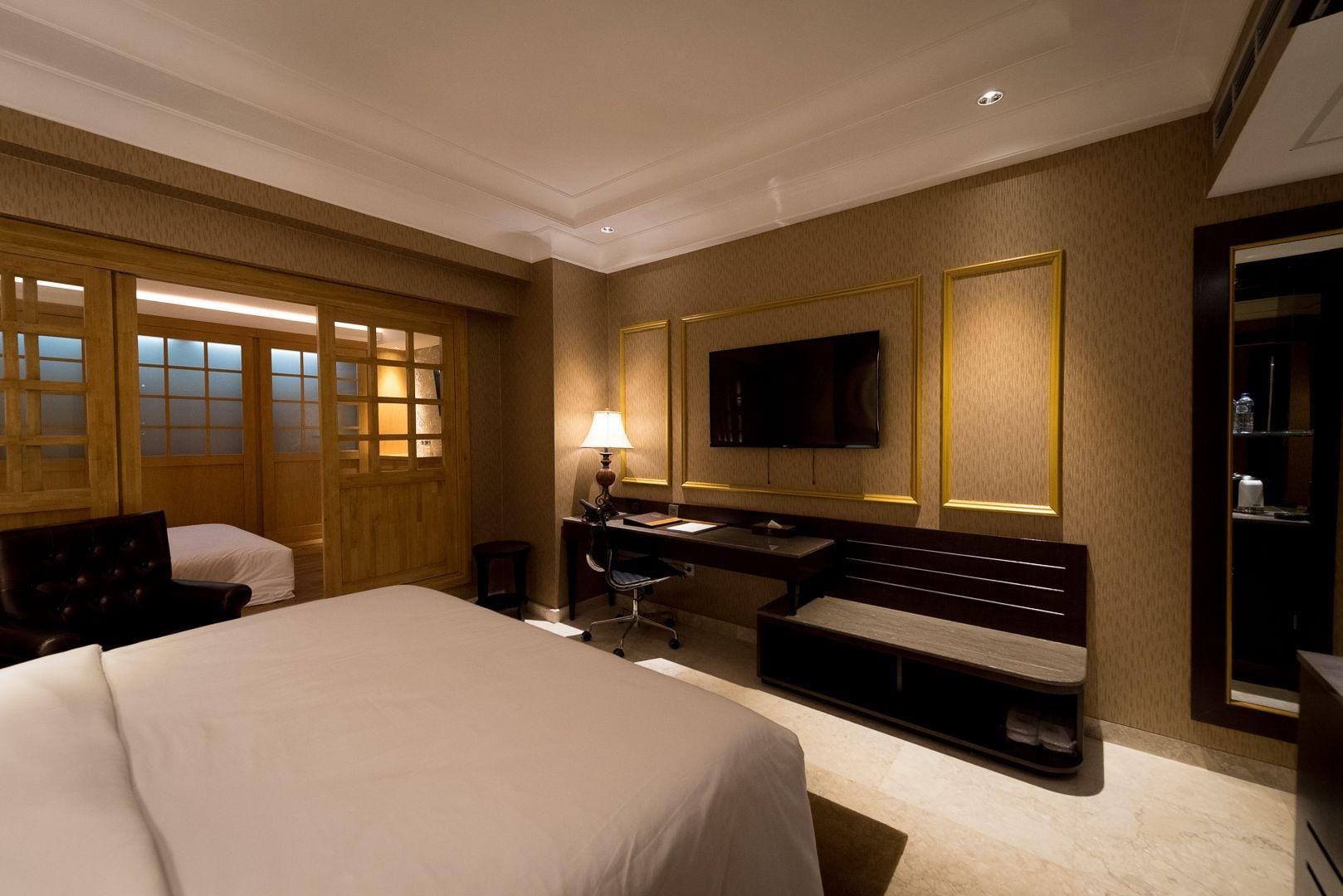 Myko Hotel & Convention Center Makassar Esterno foto