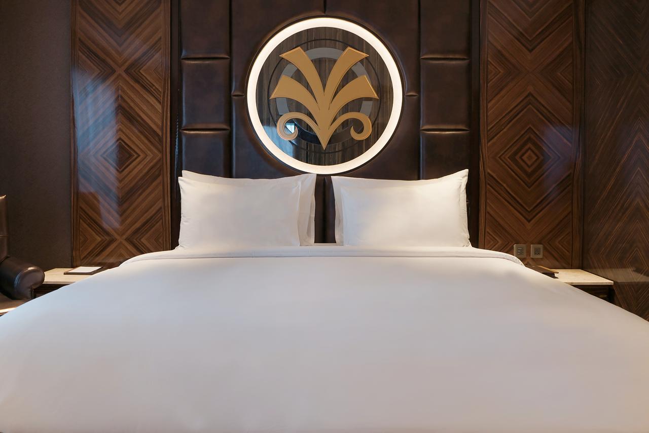 Myko Hotel & Convention Center Makassar Esterno foto